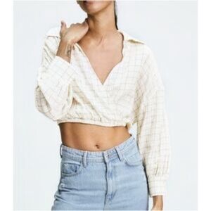 Zara Cream long sleeve cropped top size S